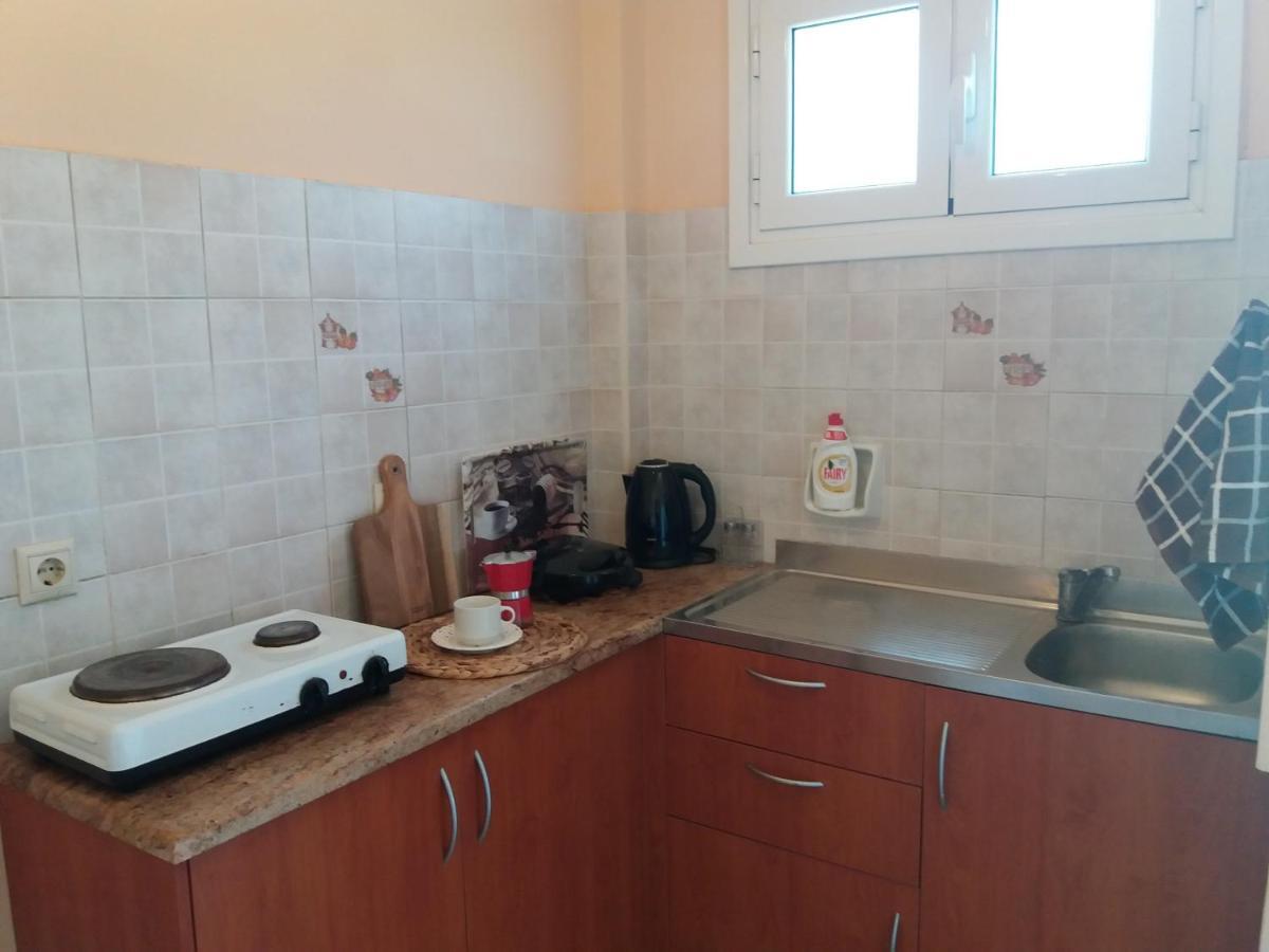 Alexandra Spingou Apartments Дассия Экстерьер фото